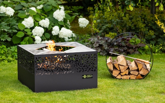 Imagine Semineu exterior Cube 500 cu gratar