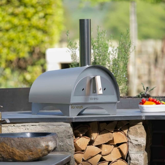 Cuptor-pizza-pe-lemne-igneus-minimo