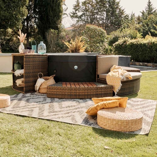 Imagine Jacuzzi NetSpa Vita Premium cu mobilier inclus, 6 locuri
