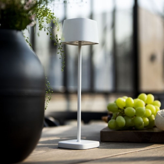 Imagine Lampa de masa cu USB, Mini Capri, crem-alb, 7x25 cm